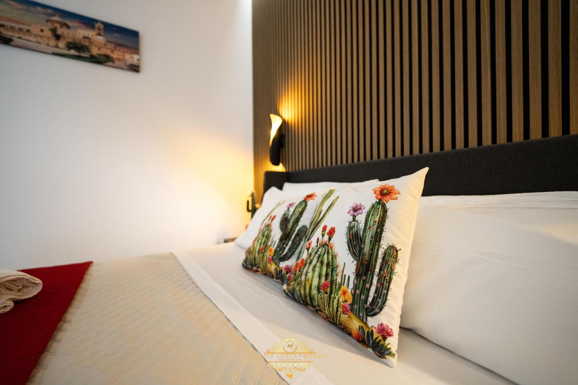 Sicily Luxury Rooms Palermo Bagian luar foto