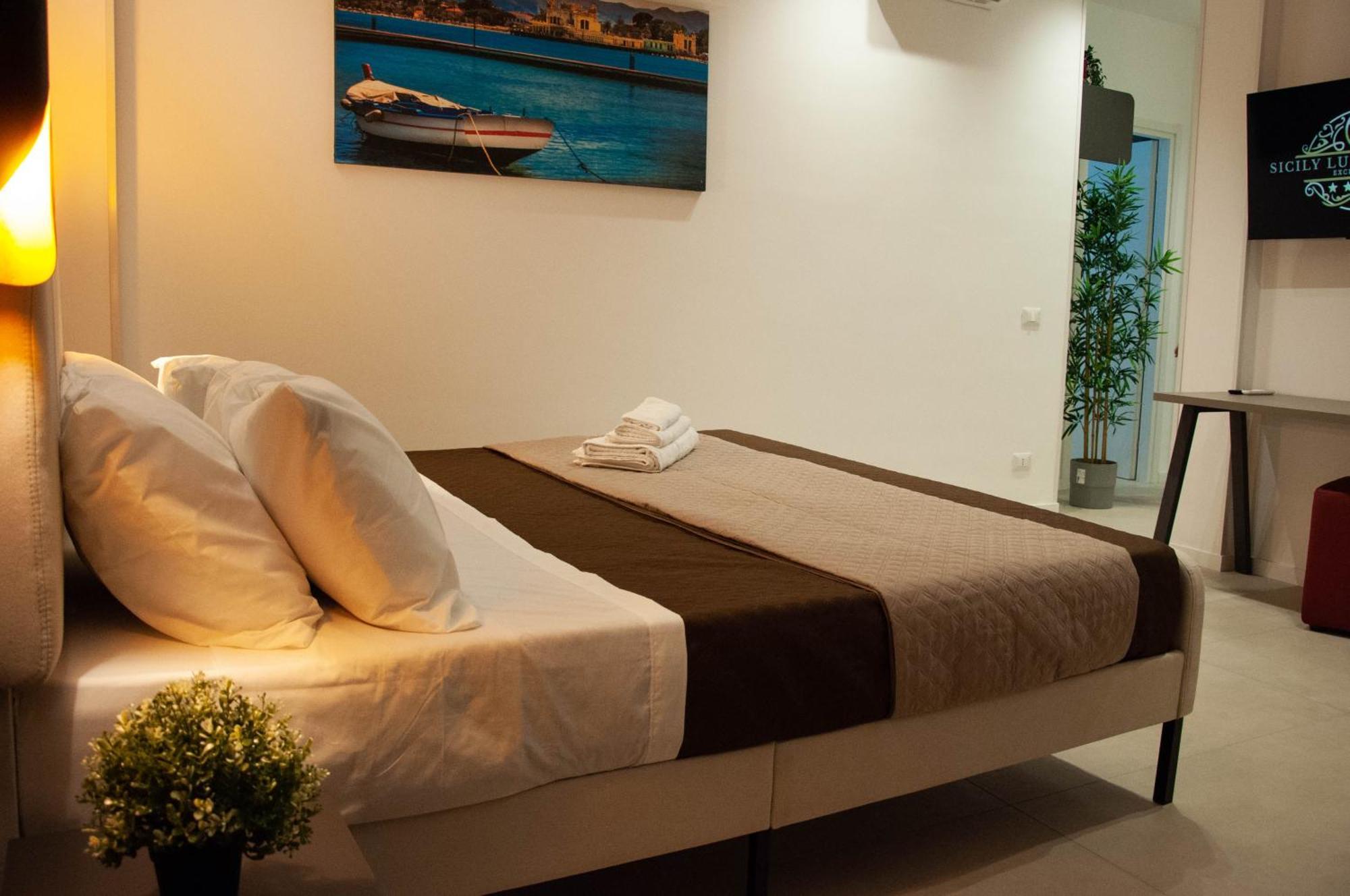 Sicily Luxury Rooms Palermo Bagian luar foto
